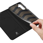 DUX DUCIS Skin Pro-serien PU-læderetui til Samsung Galaxy M54 5G / F54 5G med kortholder, sammenfoldeligt stativ og mobilcover