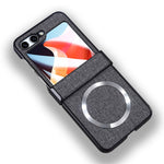 Til Samsung Galaxy Z Flip5 5G Hængseldesign Magnetisk Cover Stoftekstur Læder+PC Telefoncover med Hærdet Glas Bagskærmbeskytter