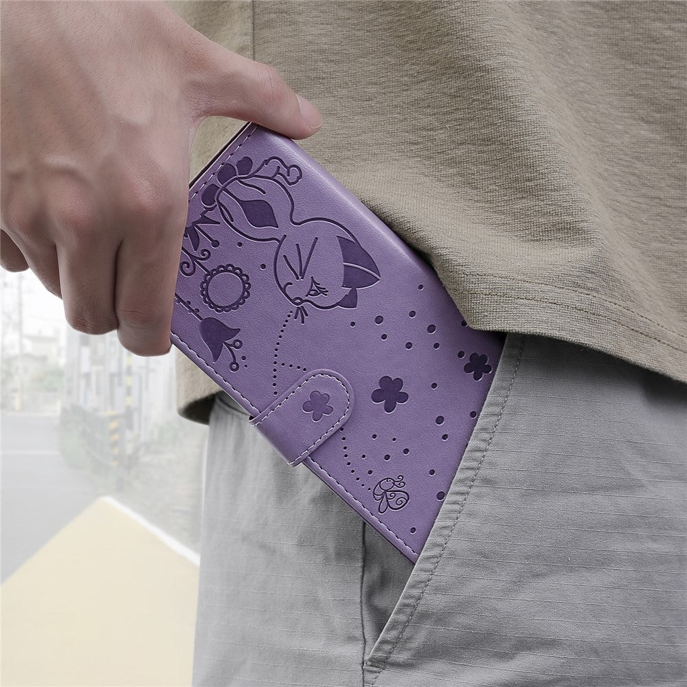 For Samsung Galaxy S25 / S24 Leather Case Cat Bee Pattern Phone Cover Wallet Stand with Strap