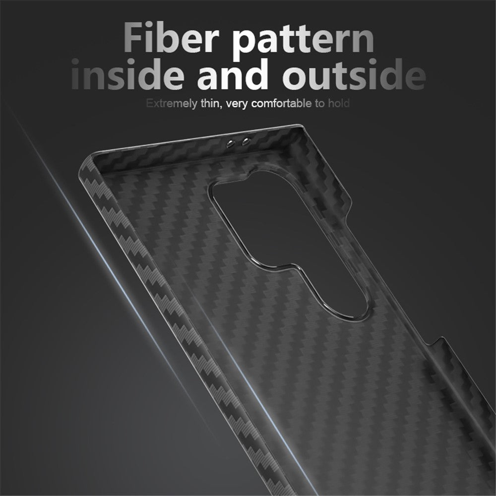 Samsung Galaxy S23 Ultra-skal i kolfiberstruktur med fingeravtrycksskydd och bakstycke i smartphone-stil