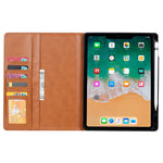 Til iPad (2025) / 10.9 (2022) Udvendig Kortplads Design PU-Læder Tabletcover Sammenfoldelig Stand Pung Penneholder Cover med Auto Wake / Sleep