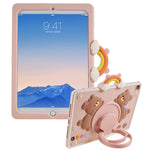 Til iPad Air (2013) / Air 2 / iPad 9,7-tommer (2017) / (2018) Tabletcover Cartoon Bjørn Roterende Stander PC+Silikone Cover