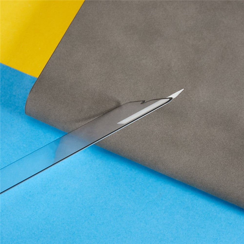 RURIHAI för Samsung Galaxy A04e 4G 2.5D Arc Edge Full Glue Reptålig Hög Aluminium-Kisel Glasfilm 0.26mm 9H Hårdhet Sekundär Härdning Helskärmsskydd