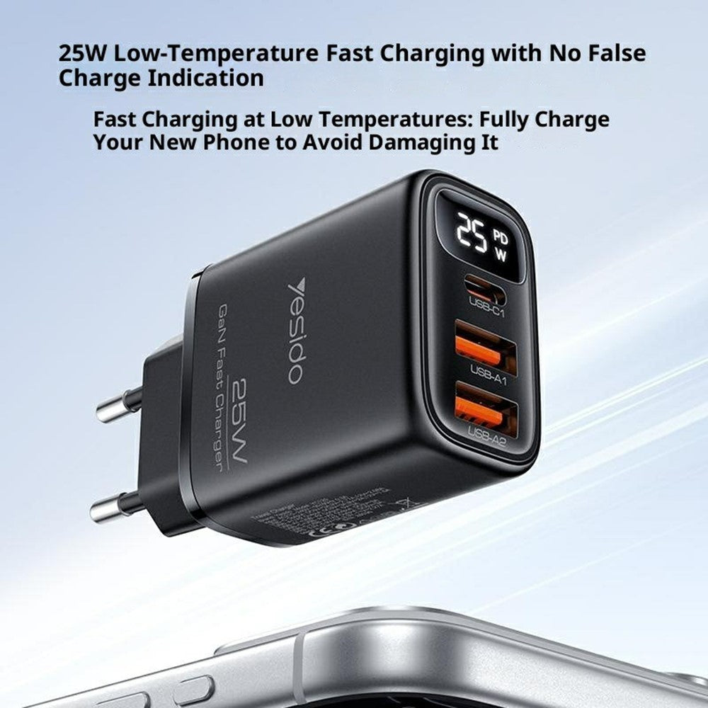 YESIDO YC120L 25W Hurtigoplader med USB-C til iP Kabel Digitalt Display 3-Ports Strømadapter, EU Stik