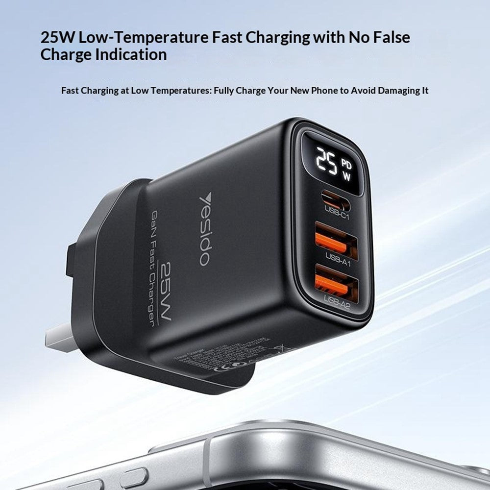 YESIDO YC163L 25W Hurtigoplader med USB-C til iP-kabel Digitalt display 3-ports strømadapter, UK-stik