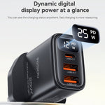 YESIDO YC163L 25W Hurtigoplader med USB-C til iP-kabel Digitalt display 3-ports strømadapter, UK-stik