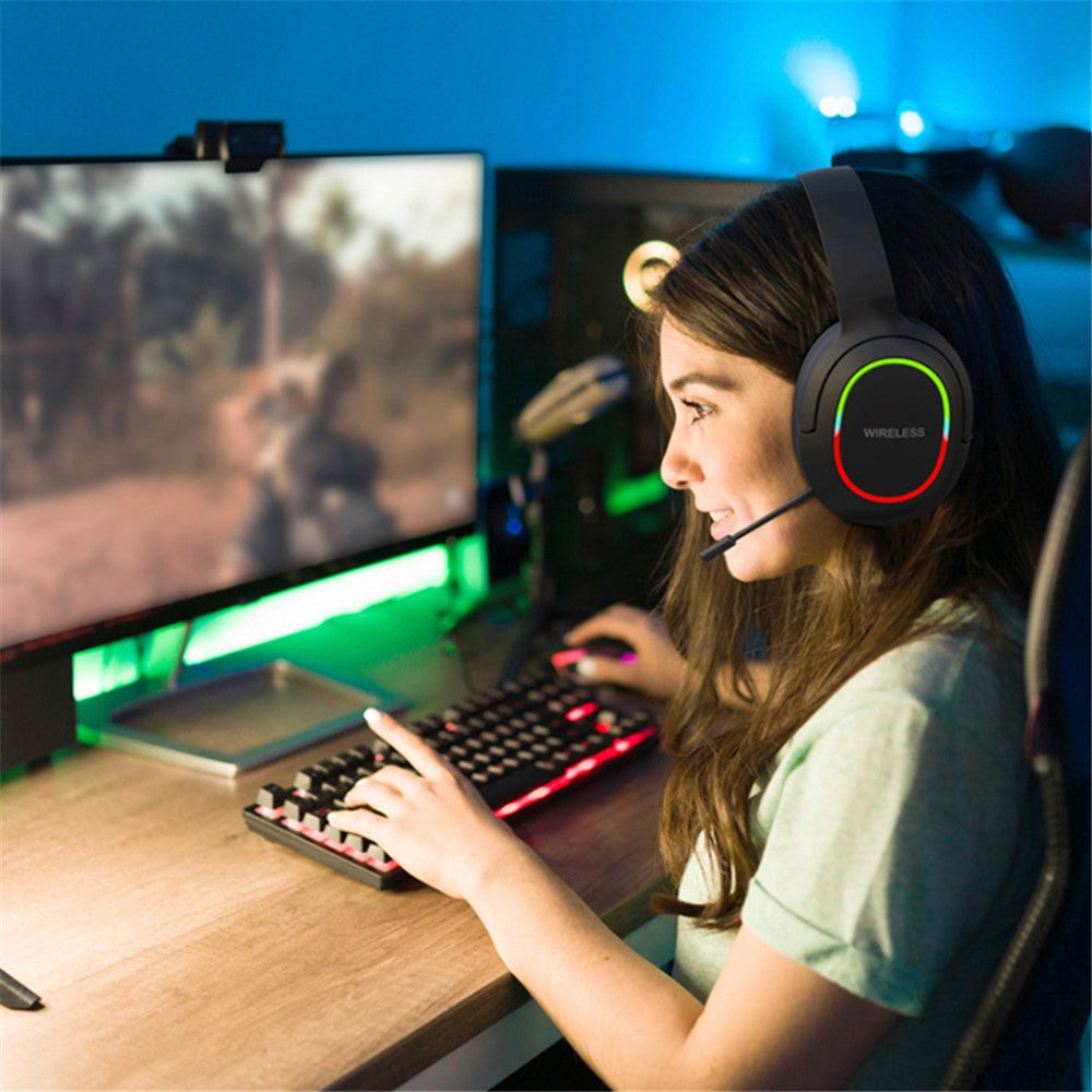 L800 2.4G Wireless / Bluetooth-compatible 5.1 Over-ear Headset LED Light Low Latency E-sports Gaming Headphone