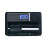 YS-1 universel Ni-MH Ni-Cd A AA AAA AAAA C-batterioplader til 26650/22650/20700/21700/18650/18490/18350/17670/17500/16340(RCR123)/14500/10440-batterier med LCD-skærm
